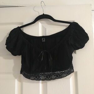 Black Lace Trim Puff Sleeve Crop Top